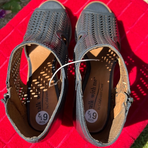 Coldwater Creek Hayden Leather Sandals by Walk With Me Blue Womens Size 6.5 NWOB - Picture 7 of 7